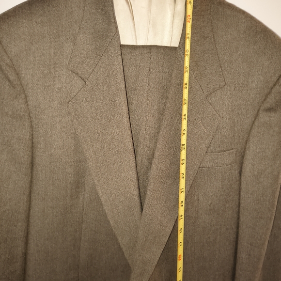 Oscar de la Renta 2 Piece Suit 44L 38W - Picture 10 of 11